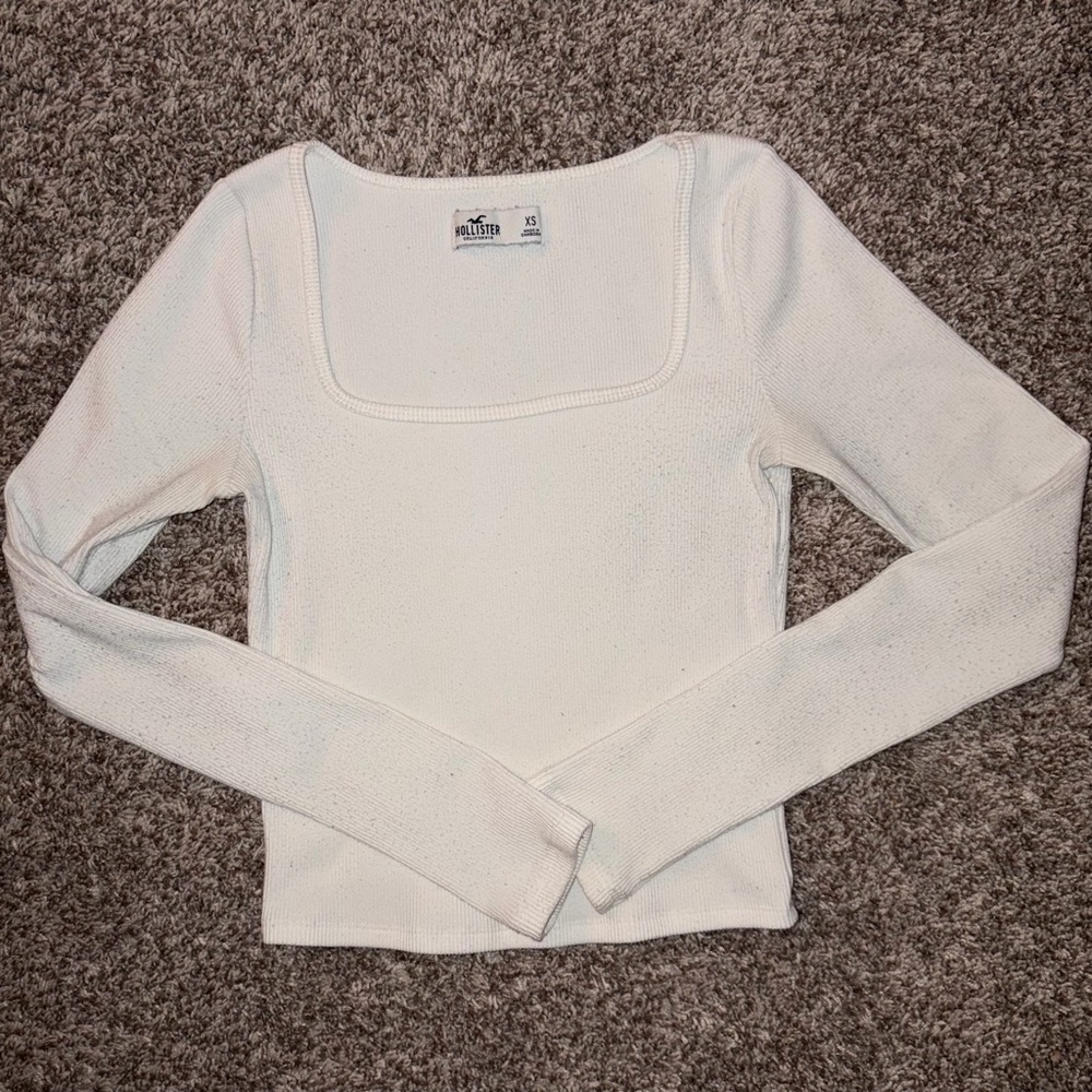 Hollister Women's Cream Long Sleeve Top